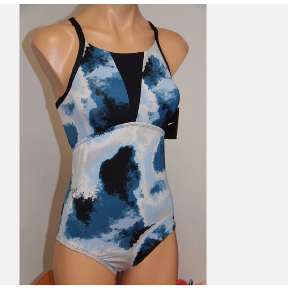 NWT Nike Sport One piece swimsuit - Picture 1 of 4